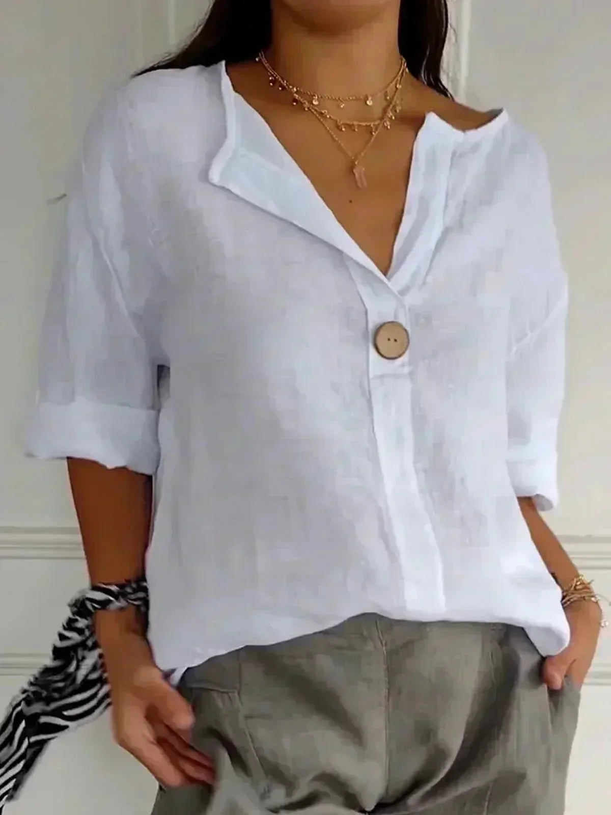 Lynette | Relaxed Linen V-Neck Top